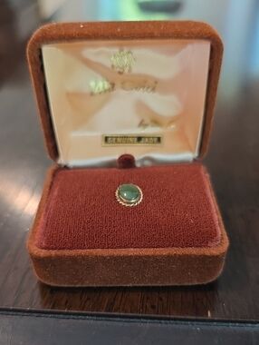 Vintage Carla 14K Yellow Gold Genuine Green Jade  Cabochon